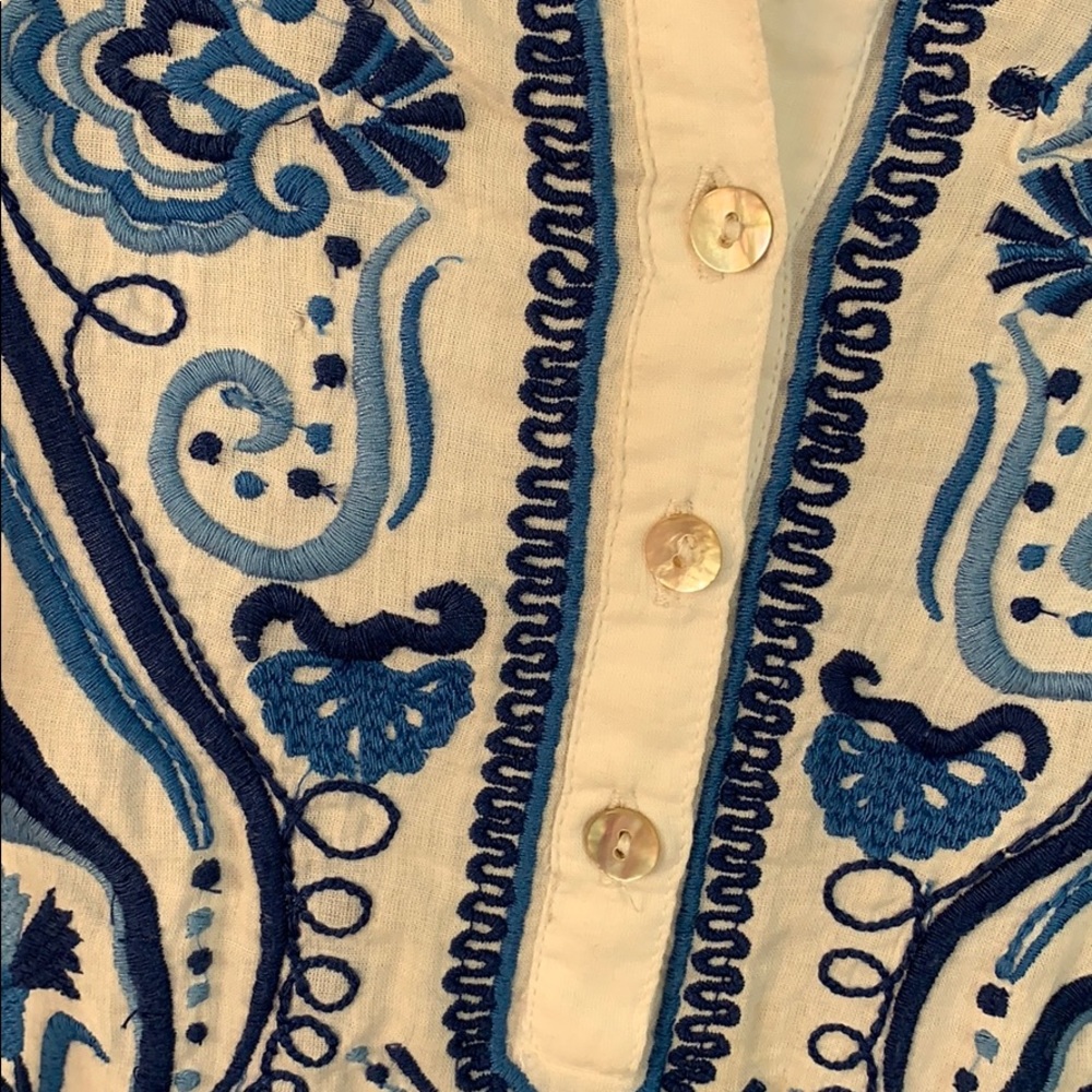 Linen Top - Picture 2 of 5